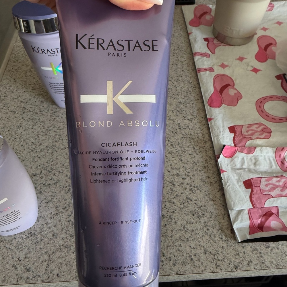 Kerastase Blond Absolu Hair Care Set - Purple - Picture 3 of 5
